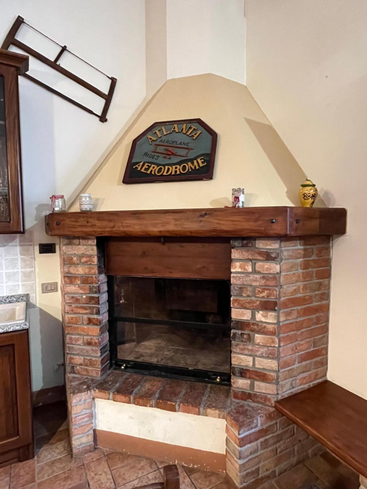 Agriturismo Podere Dell' Olmo Amelia Kültér fotó