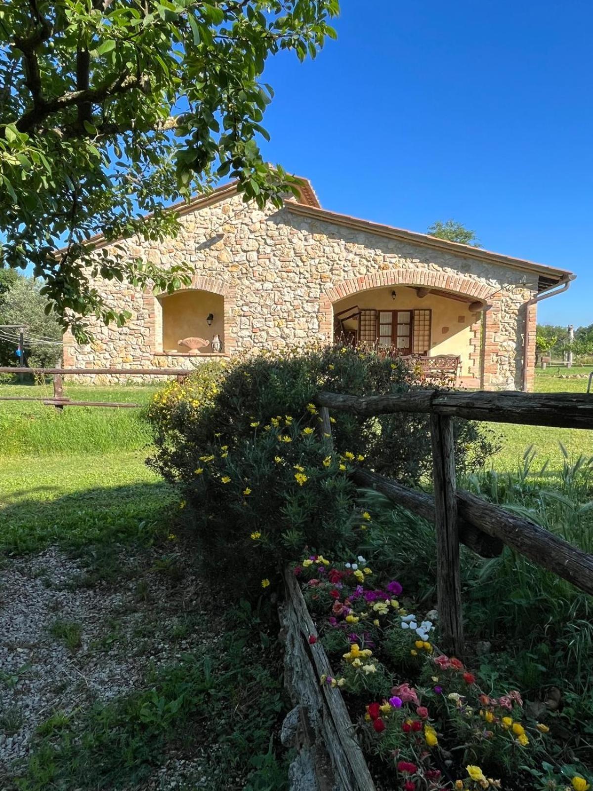 Agriturismo Podere Dell' Olmo Amelia Kültér fotó